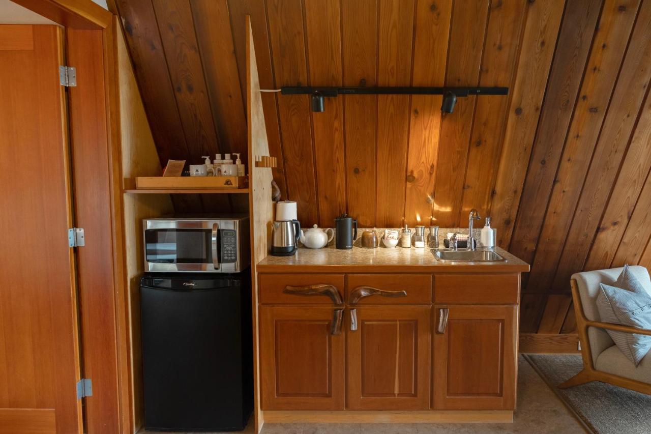 The Shoreline Tofino Exterior foto