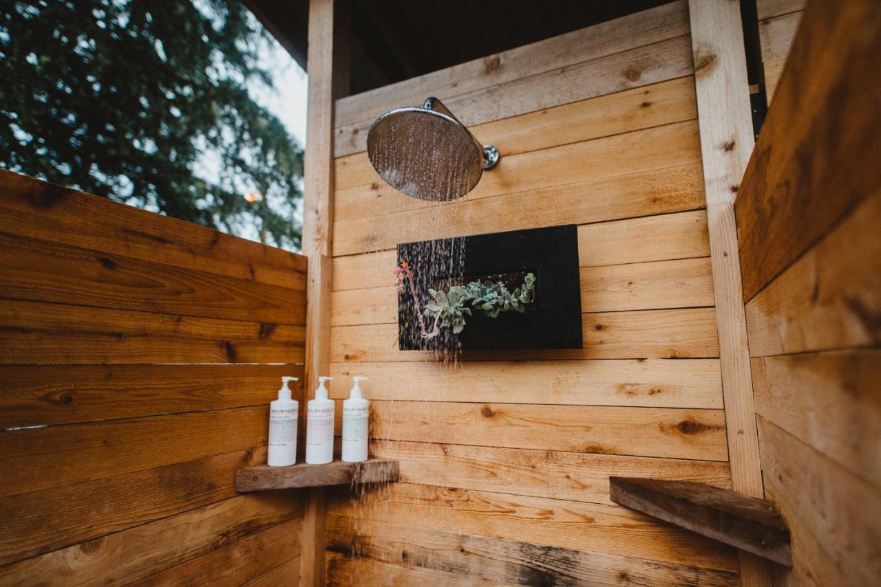 The Shoreline Tofino Exterior foto